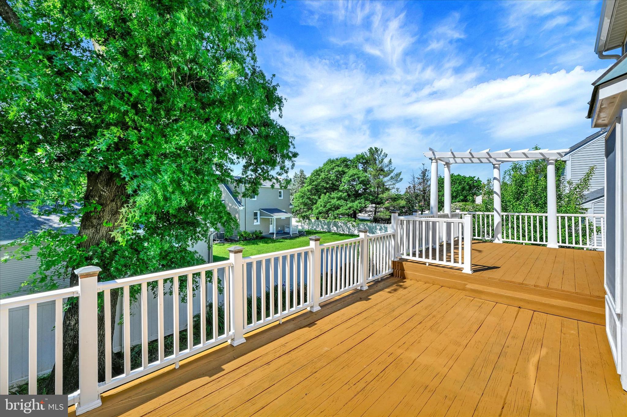 14003 Forest Ridge Drive North Potomac, MD 20850 - Photo 34 of 36 Deck