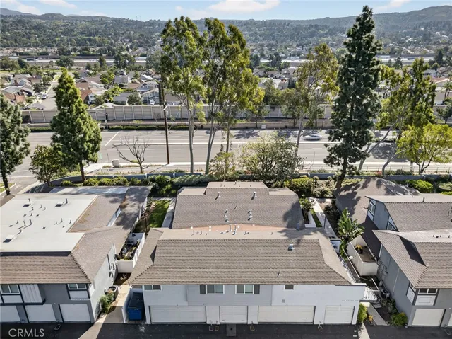 $699,429 | 20362-10 Flower Gate Lane, Yorba Linda, CA 92886