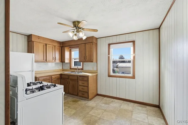 $180,000 | 705 7th N Street, Salina, NY 13088