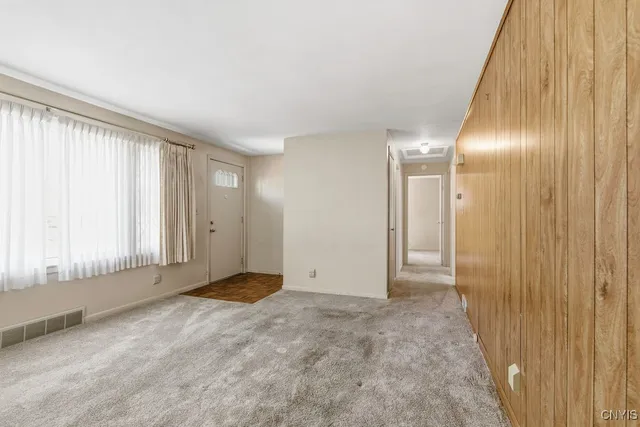 $180,000 | 705 7th N Street, Salina, NY 13088