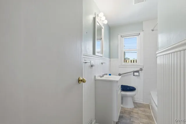 $180,000 | 705 7th N Street, Salina, NY 13088