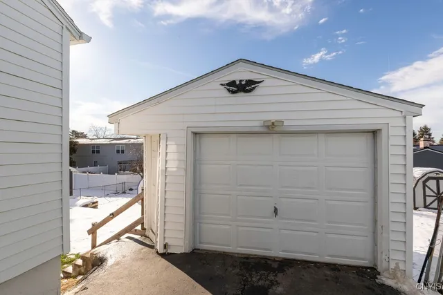 $180,000 | 705 7th N Street, Salina, NY 13088