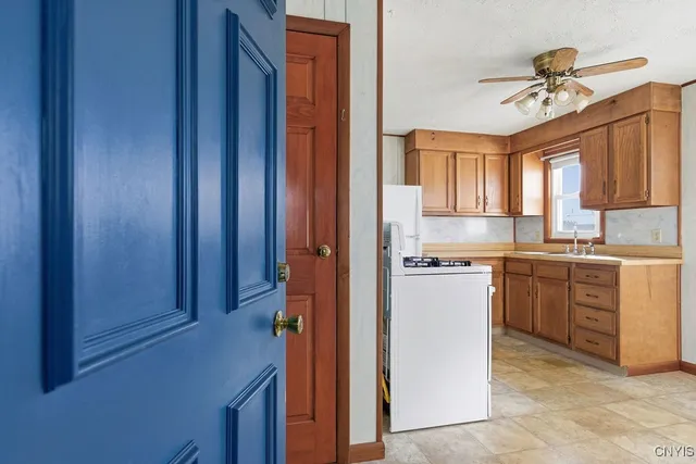 $180,000 | 705 7th N Street, Salina, NY 13088