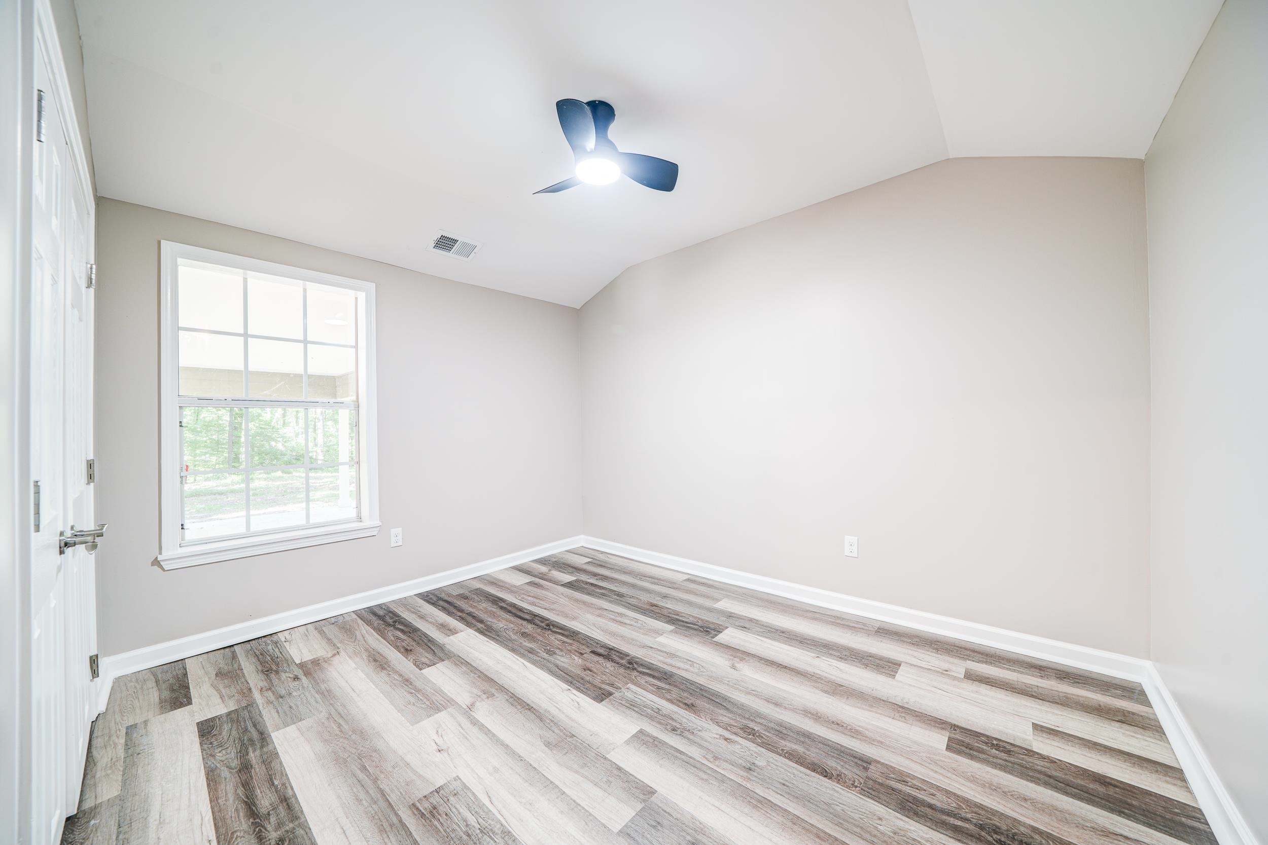 4630 Billy Maher Road Bartlett, TN 38135 - Photo 22 of 40 an empty room with a window