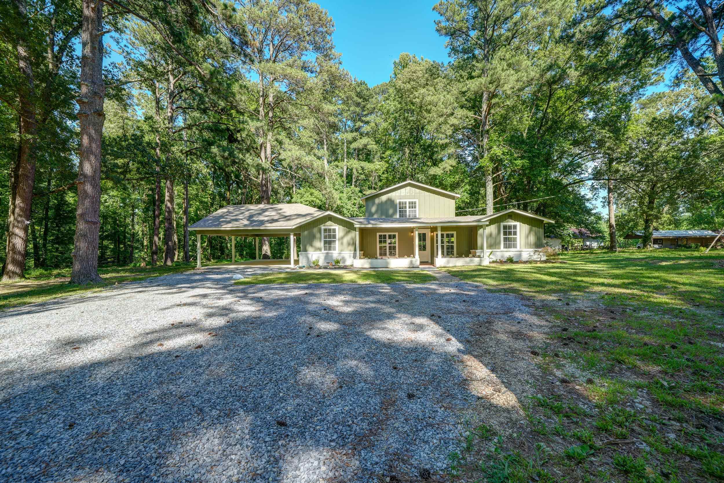 4630 Billy Maher Road Bartlett, TN 38135 - Photo 3 of 40 a front view of a house with yard and green space