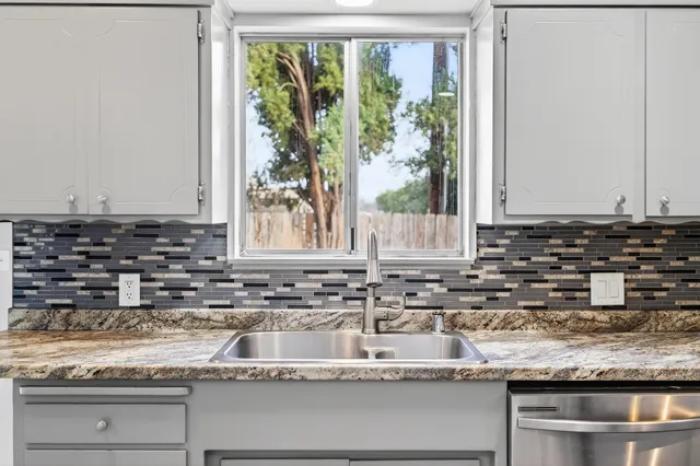 $365,000 | 6551 El Camino Drive, Redding, CA 96001