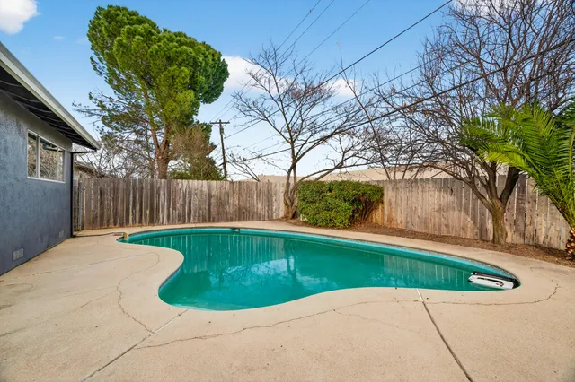 $365,000 | 6551 El Camino Drive, Redding, CA 96001