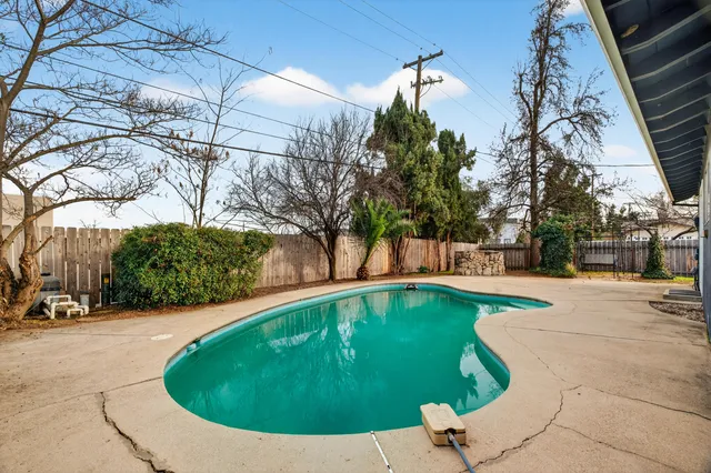 $365,000 | 6551 El Camino Drive, Redding, CA 96001