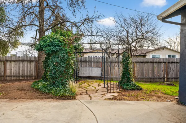 $349,000 | 6551 El Camino Drive, Redding, CA 96001