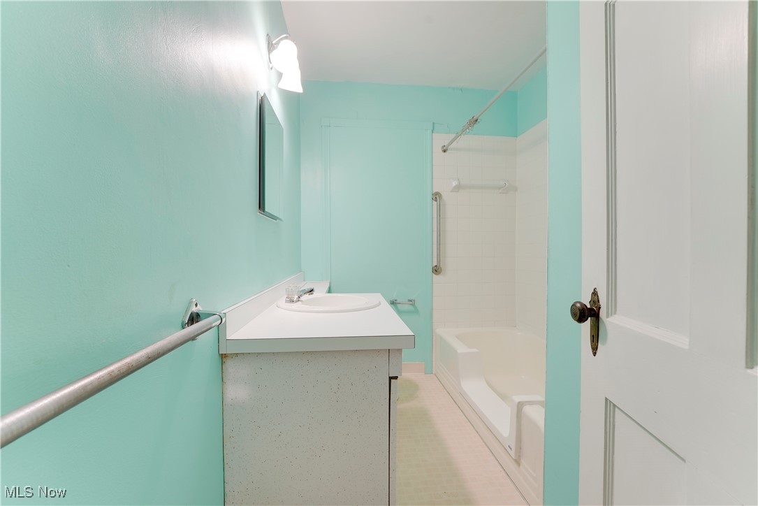 33560 Arthur Road Solon, OH 44139 - Photo 14 of 29 Gallery Image 14
