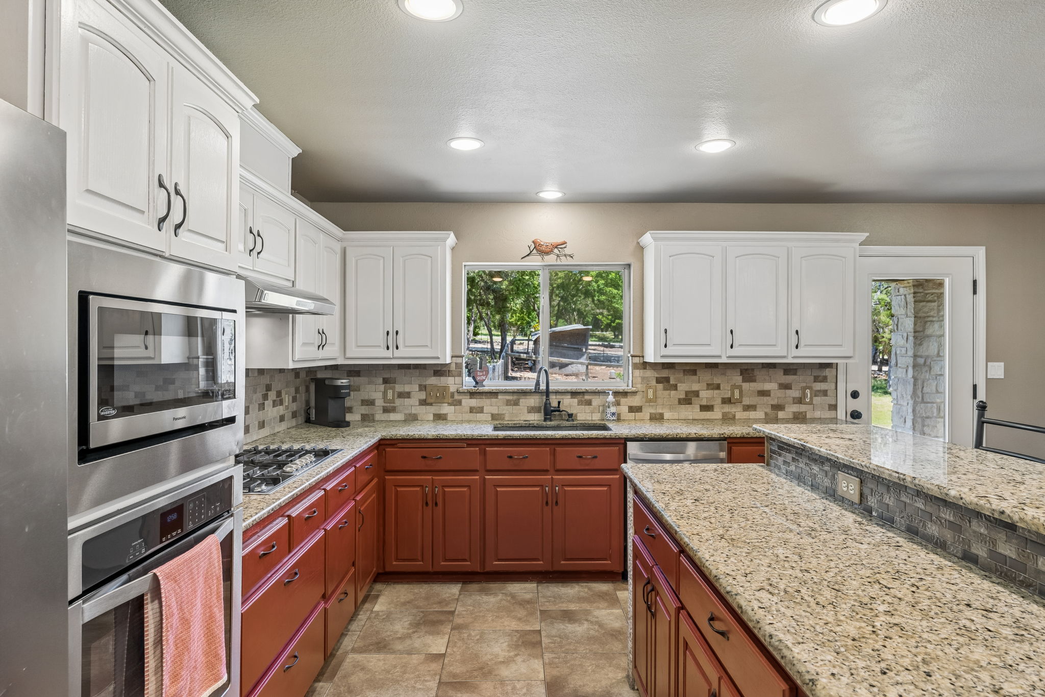 401 Twin Springs Road Georgetown, TX 78633 - Photo 13 of 40