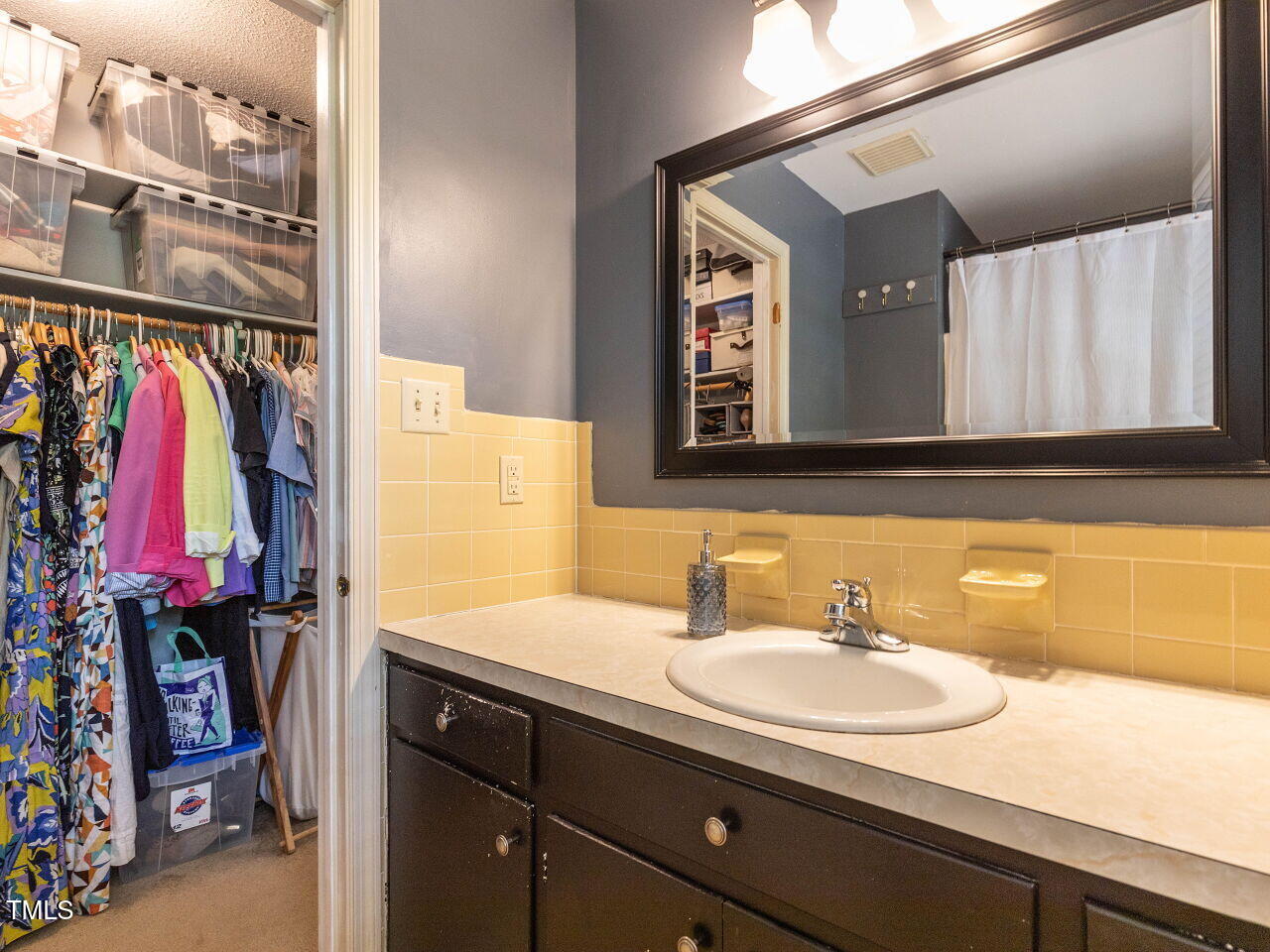 3005 Wycliff Road Raleigh, NC 27607 - Photo 21 of 31 021-1280x960-master-bathroom