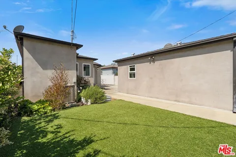 $1,675,000 | 2522 South Bundy Drive, Los Angeles, CA 90064