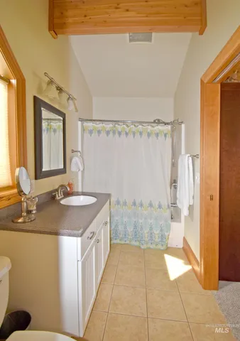 $628,000 | 66 Appleford Court, Asotin, WA 99402