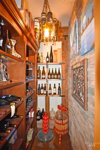 $628,000 | 66 Appleford Court, Asotin, WA 99402