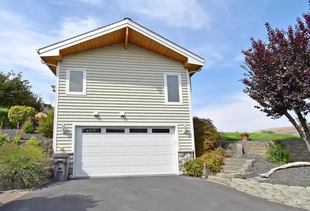 $628,000 | 66 Appleford Court, Asotin, WA 99402