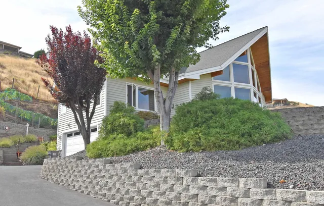 $628,000 | 66 Appleford Court, Asotin, WA 99402