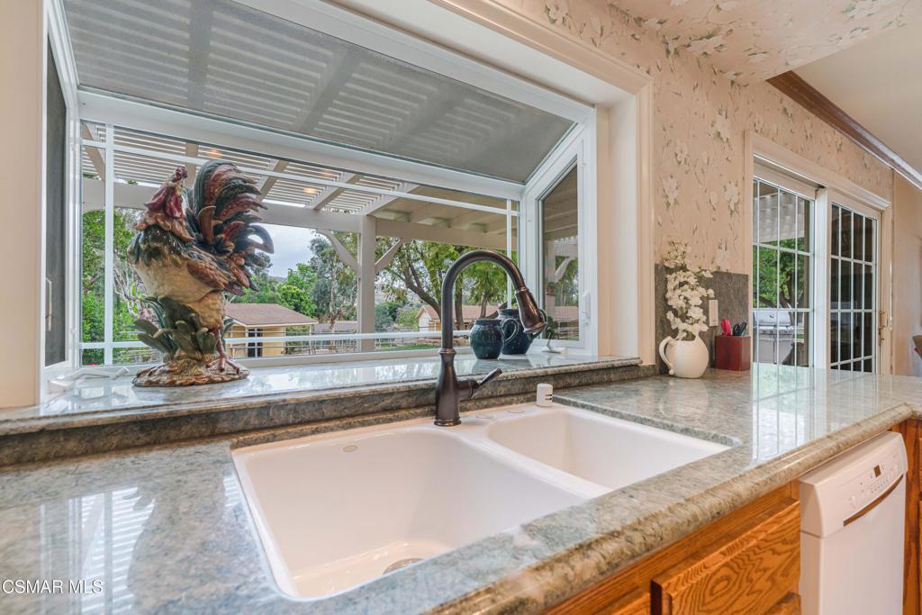 351 Buckboard Circle Simi Valley, CA 93065 - Photo 17 of 58
