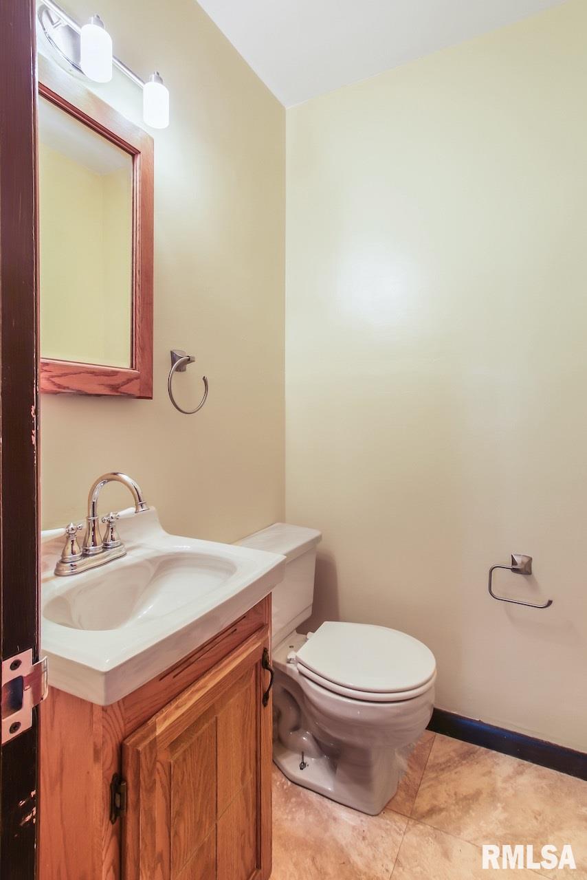 509 West Ridgemont Road Peoria, IL 61614 - Photo 19 of 28 Gallery Image 19