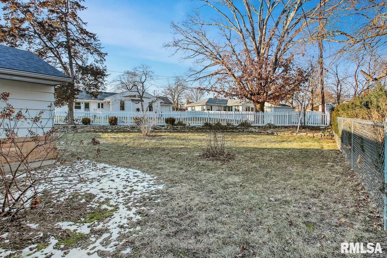 509 West Ridgemont Road Peoria, IL 61614 - Photo 27 of 28 Gallery Image 27