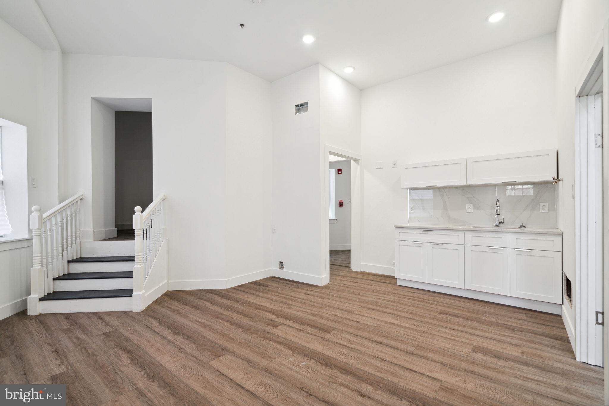 5164 Ridge Avenue, Unit B Philadelphia, PA 19128 - Photo 2 of 13