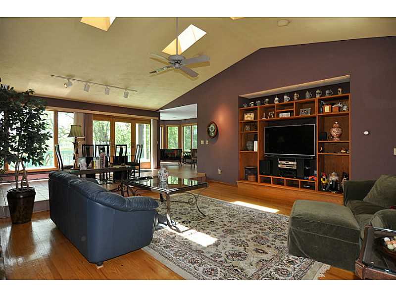 76 Mill Pond Road Exeter, RI 02822 - Photo 8 of 20 Living Room.
