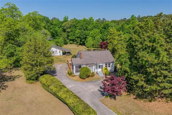 $225,000 | 606 Rose Lane, Toccoa, GA 30577