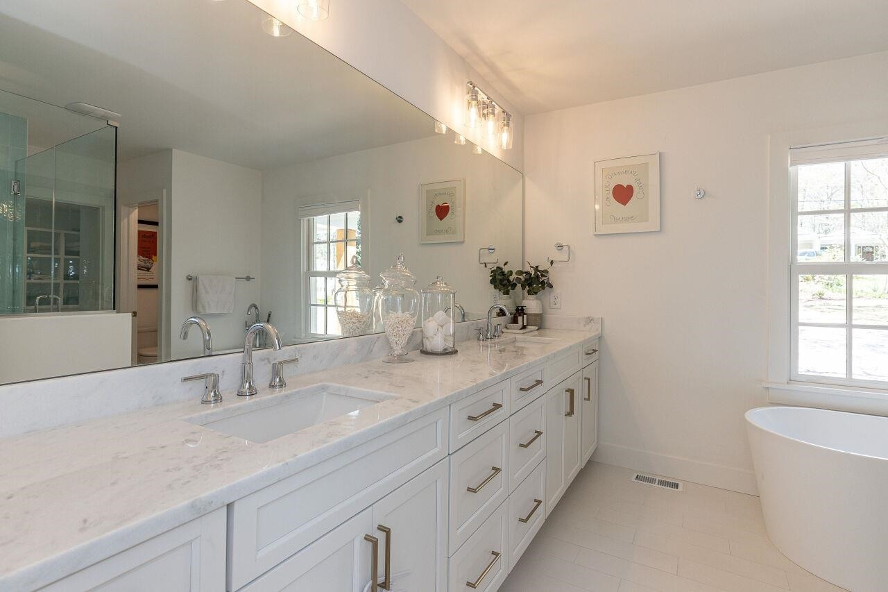 801 Runnymede Road Raleigh, NC 27607 - Photo 18 of 43 Photo 18
