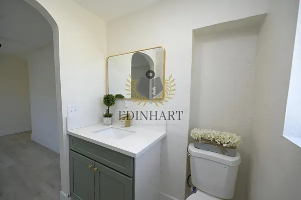 $2,100 | 1584 North Carruth Avenue, Unit A, Fresno, CA 93728