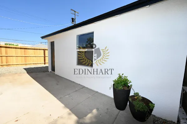 $2,100 | 1584 North Carruth Avenue, Unit A, Fresno, CA 93728