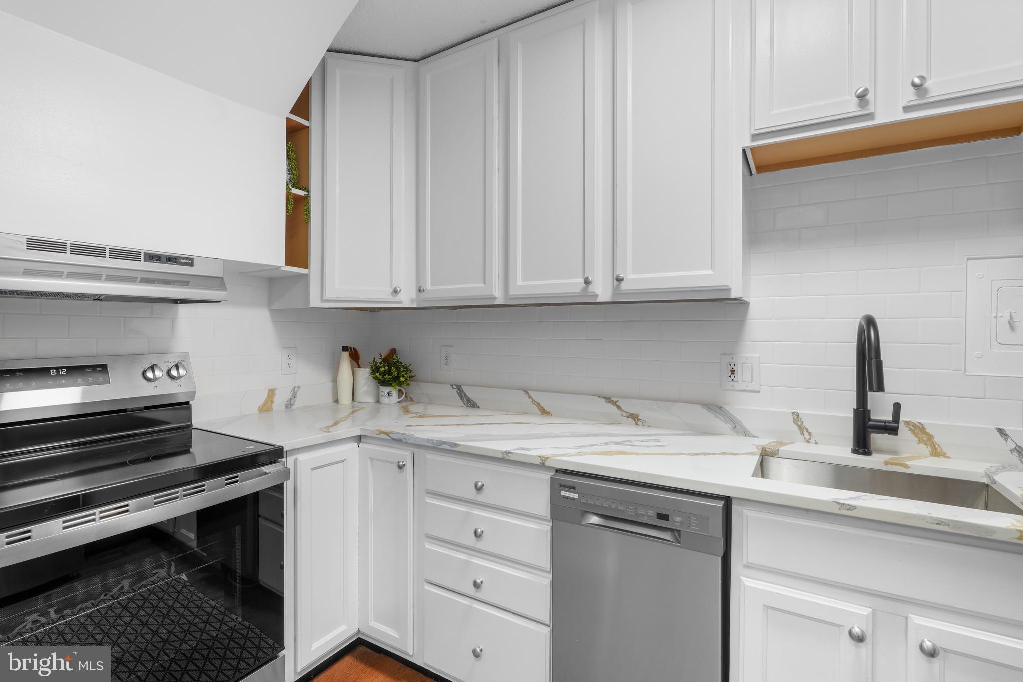 1800 R Street Northwest, Unit 206 Washington, DC 20009 - Photo 11 of 31 Gallery Image 11