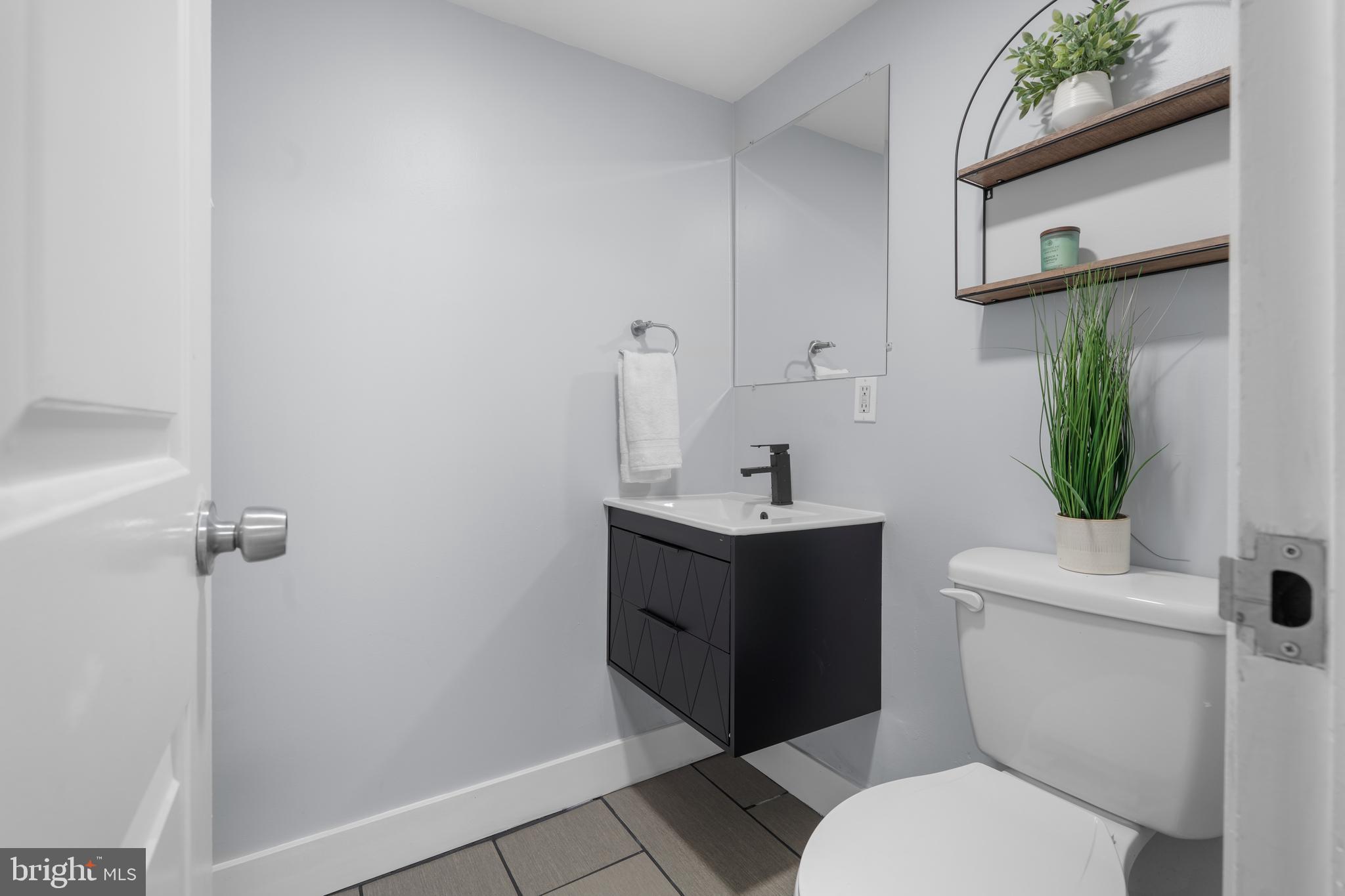 1800 R Street Northwest, Unit 206 Washington, DC 20009 - Photo 12 of 31 Half Bath - main level