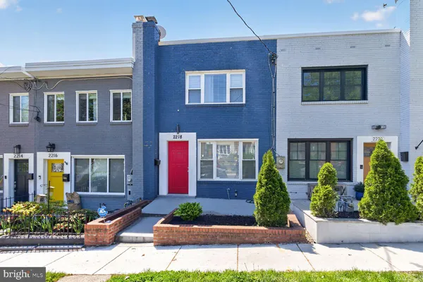$3,400 | 2218 16th Street Northeast, Washington, DC 20018