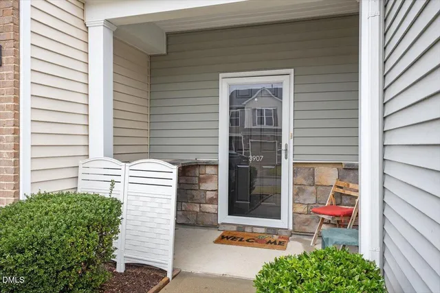 $300,000 | 3907 Tresco Crossing, Raleigh, NC 27616