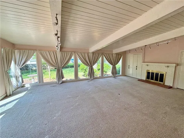 $189,900 | 610 South Woodland Street, Pittsburg, KS 66762