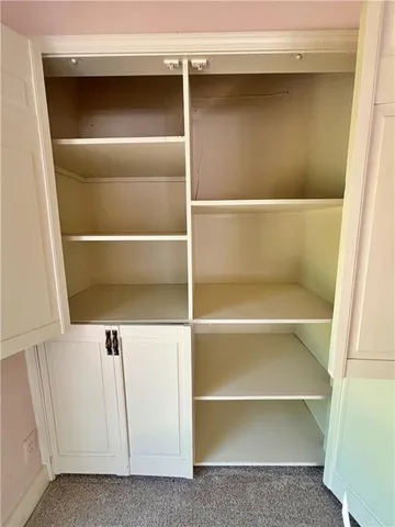 $189,900 | 610 South Woodland Street, Pittsburg, KS 66762