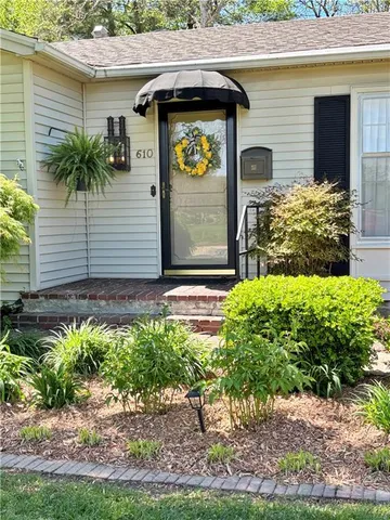 $189,900 | 610 South Woodland Street, Pittsburg, KS 66762