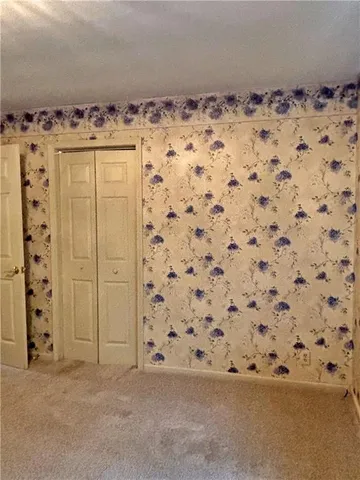 $189,900 | 610 South Woodland Street, Pittsburg, KS 66762