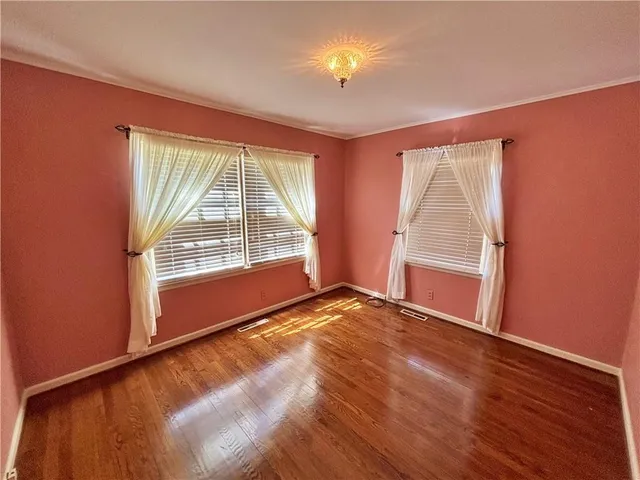 $189,900 | 610 South Woodland Street, Pittsburg, KS 66762