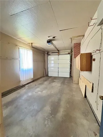 $189,900 | 610 South Woodland Street, Pittsburg, KS 66762