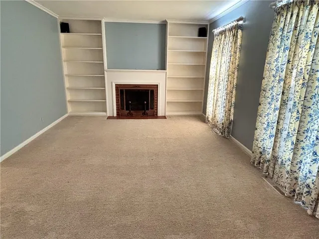 $189,900 | 610 South Woodland Street, Pittsburg, KS 66762