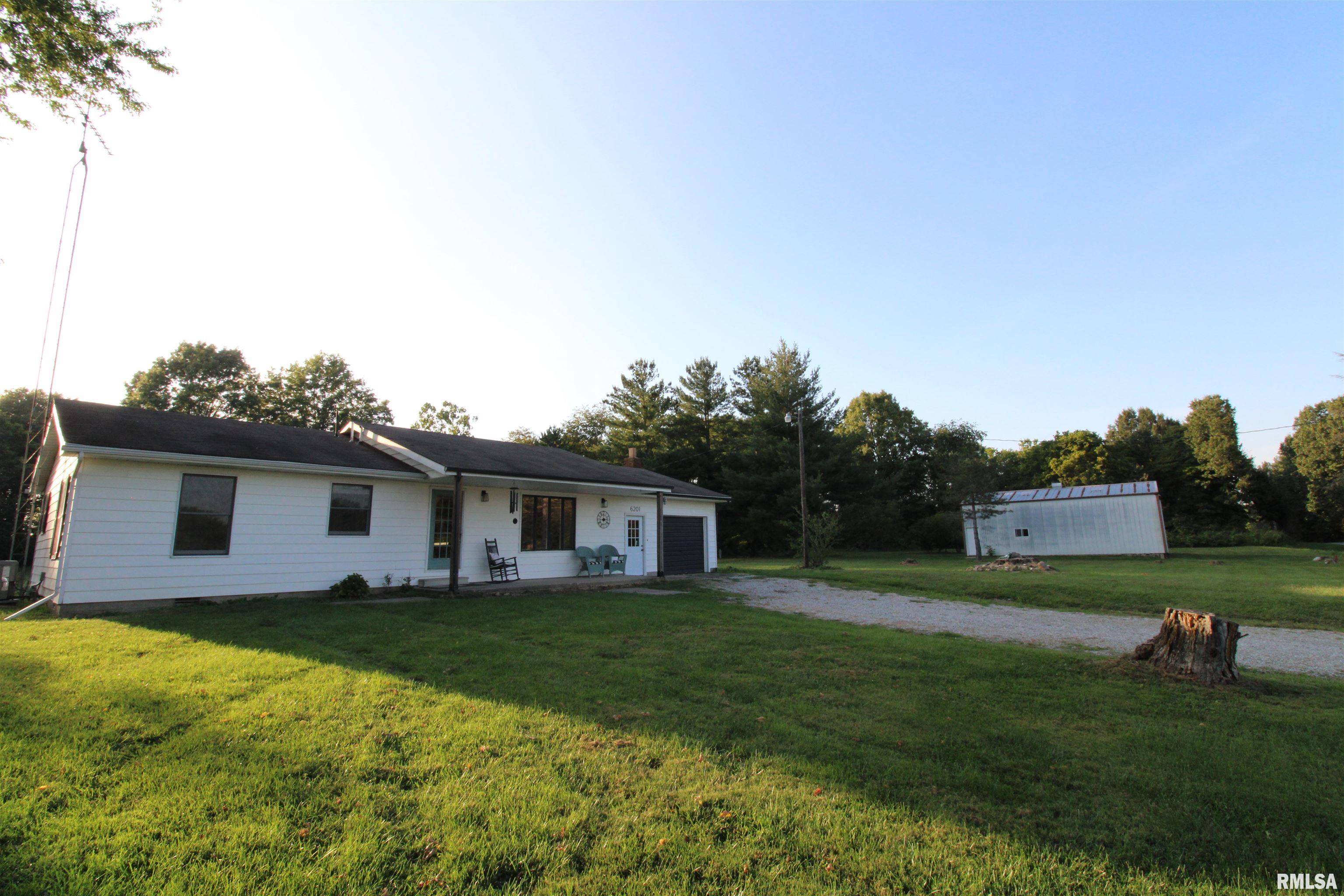 6201 Landmark Road Iuka, IL 62849 - Photo 11 of 47