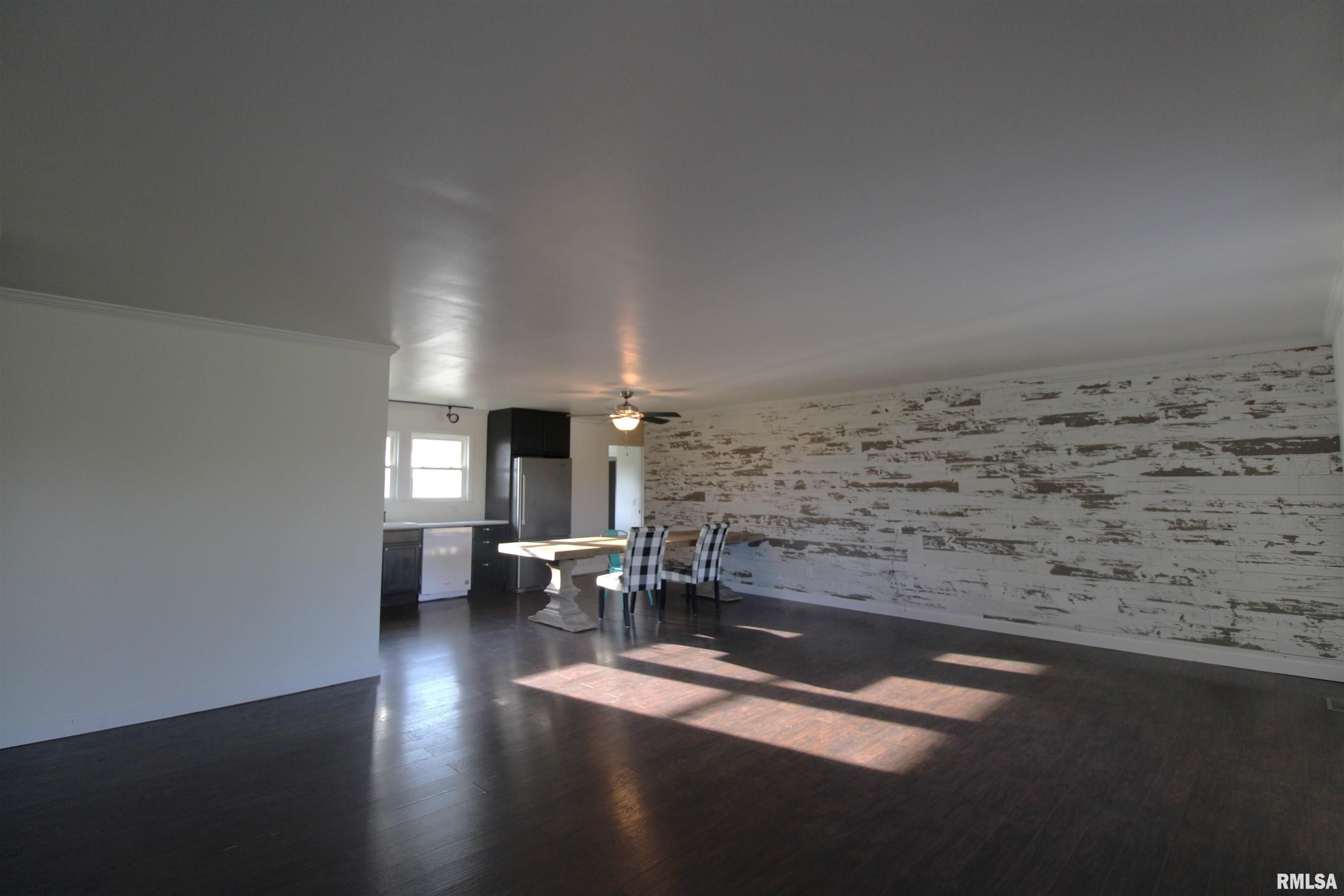 6201 Landmark Road Iuka, IL 62849 - Photo 13 of 47