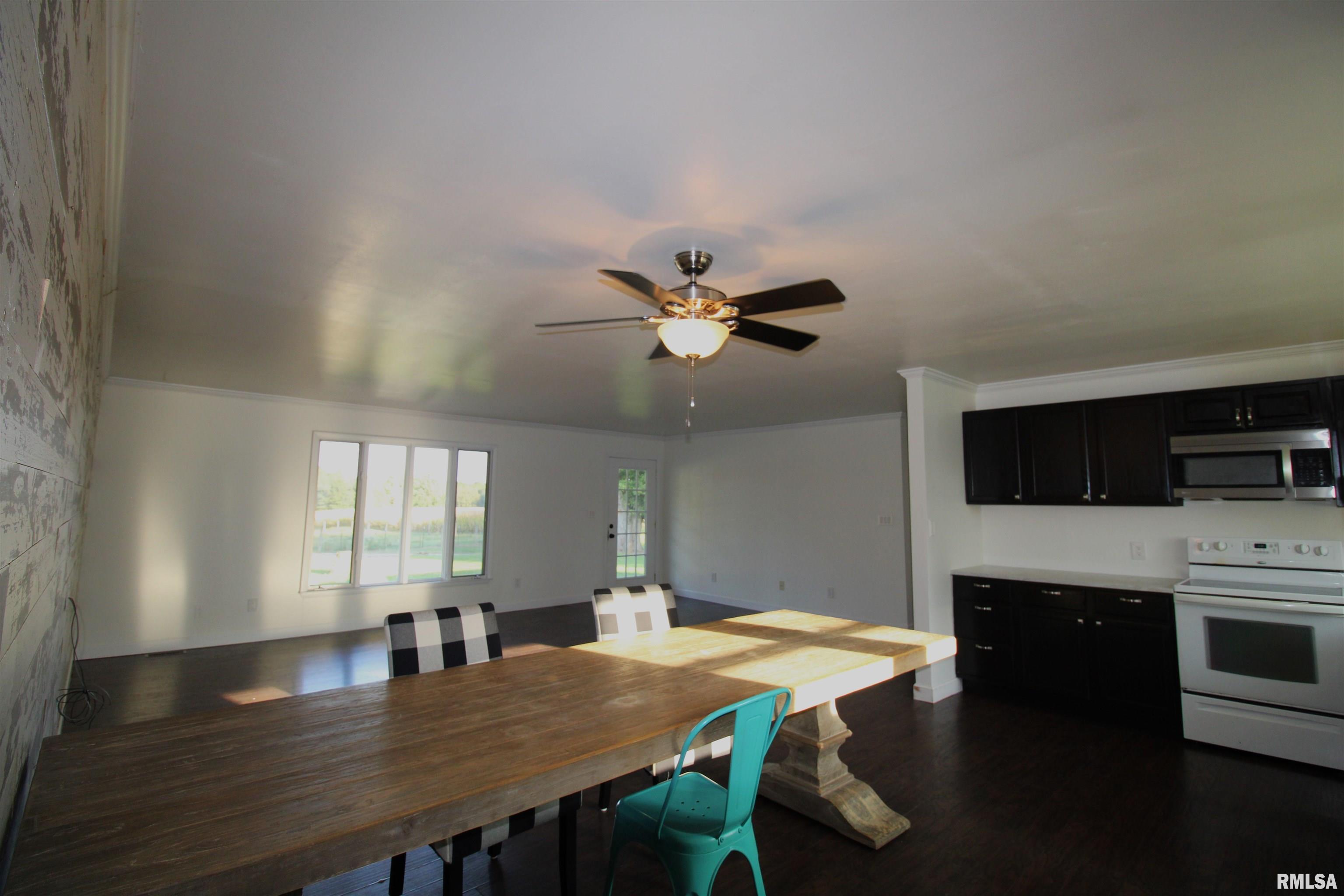 6201 Landmark Road Iuka, IL 62849 - Photo 16 of 47
