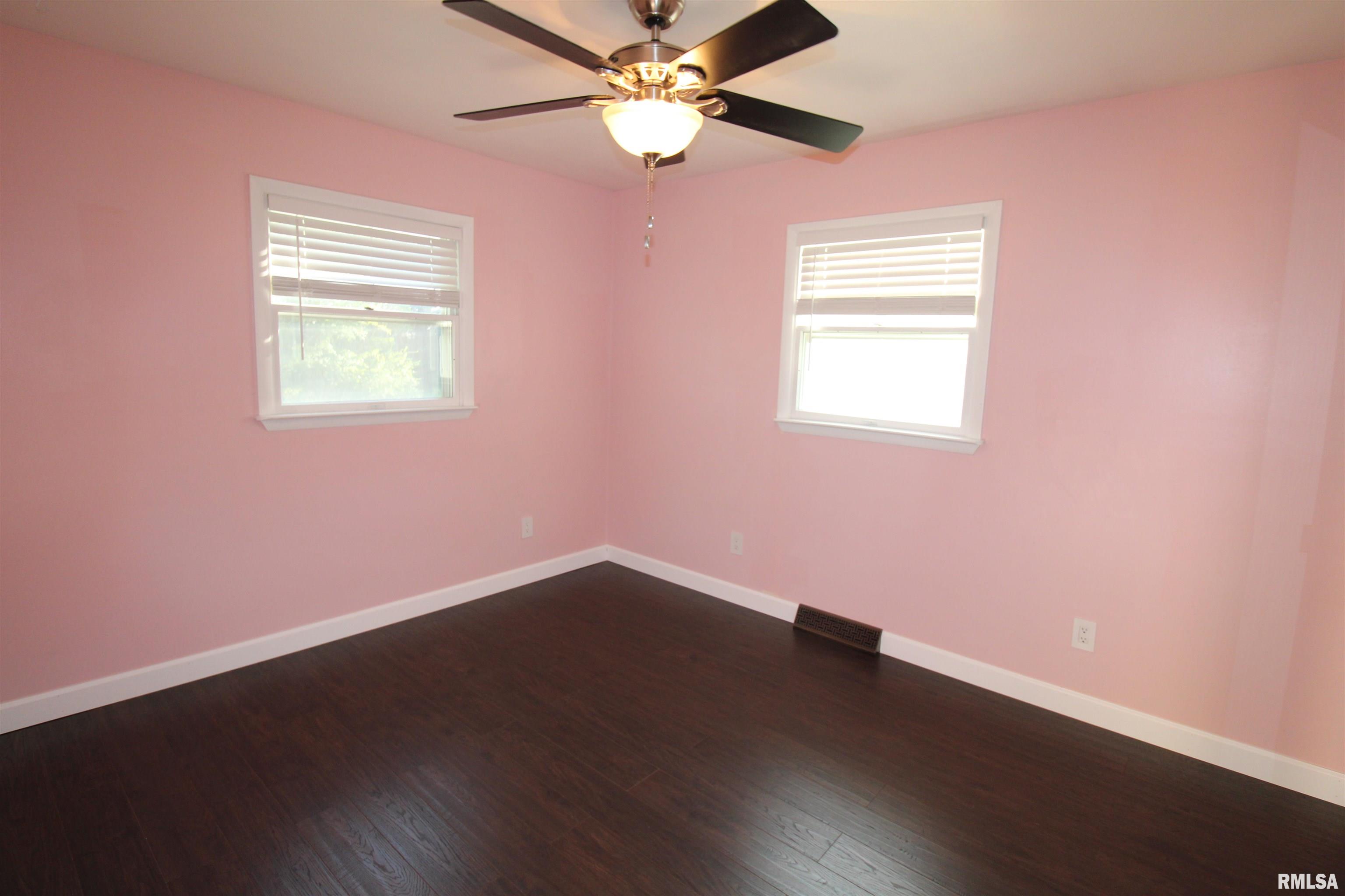 6201 Landmark Road Iuka, IL 62849 - Photo 25 of 47