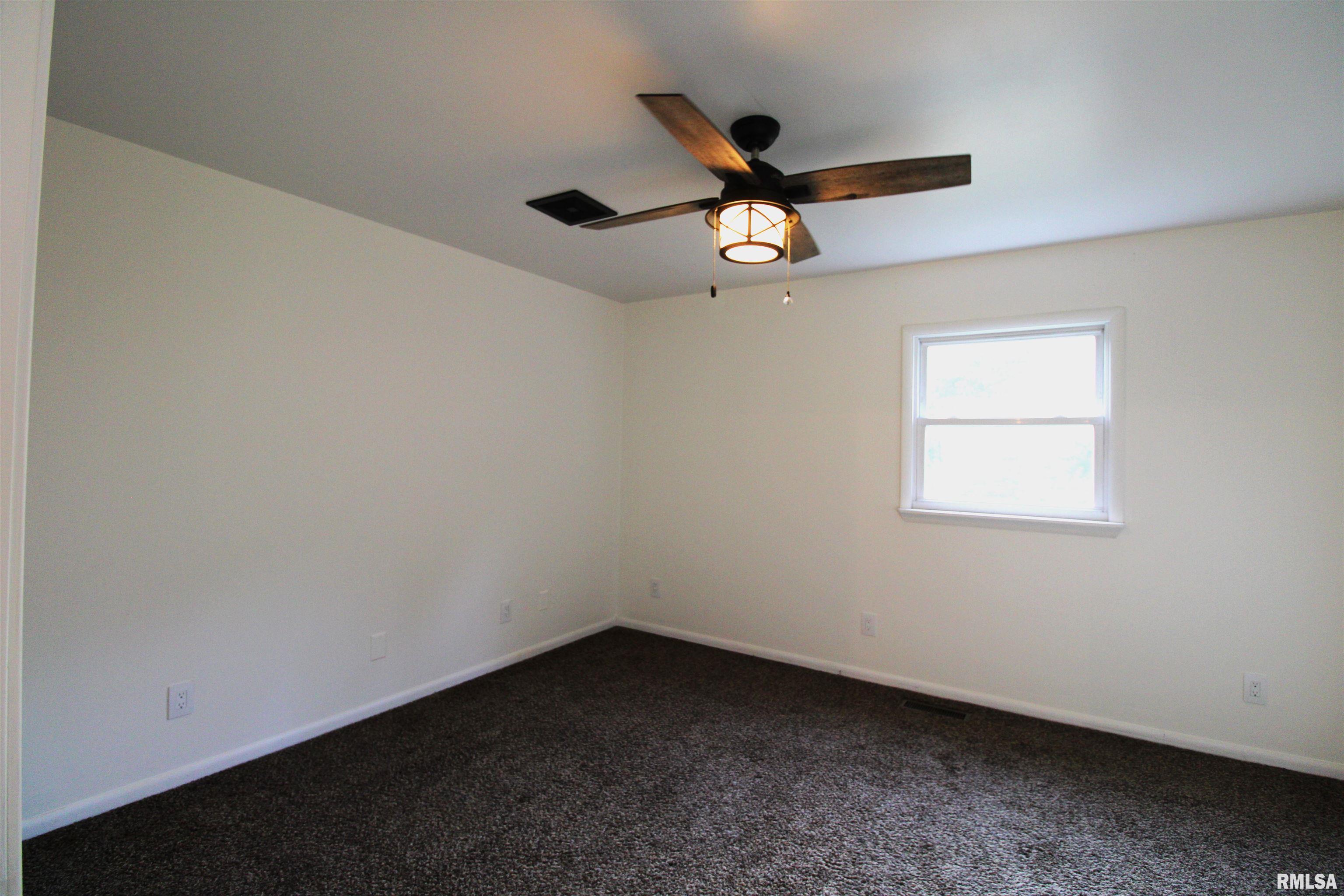 6201 Landmark Road Iuka, IL 62849 - Photo 31 of 47