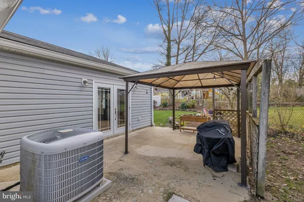 $885,000 | 13140 Madonna Lane, Fairfax, VA 22033