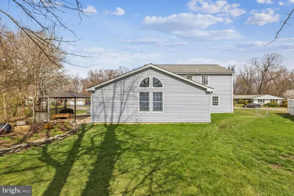 $885,000 | 13140 Madonna Lane, Fairfax, VA 22033