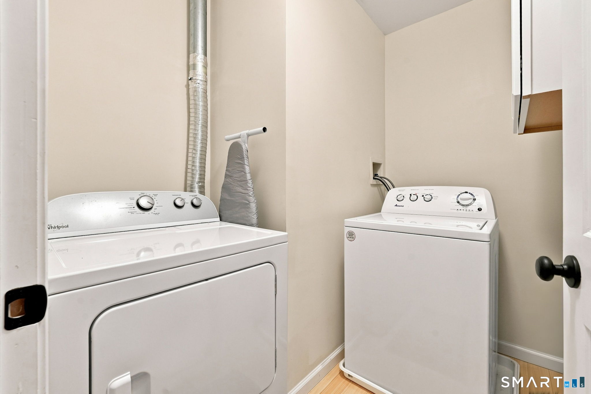 18 Folkstone Road, Unit D East Windsor, CT 06016 - Photo 9 of 36 Laundry between suites