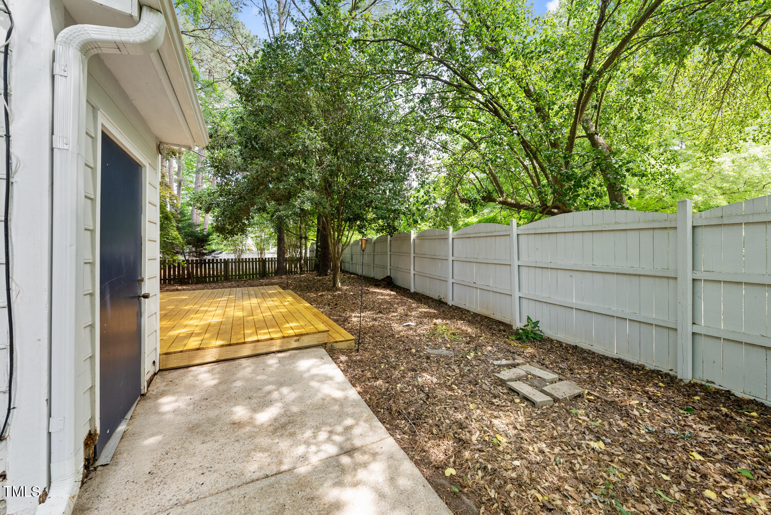 7128 Sandringham Drive Raleigh, NC 27613 - Photo 22 of 25 DSC00722